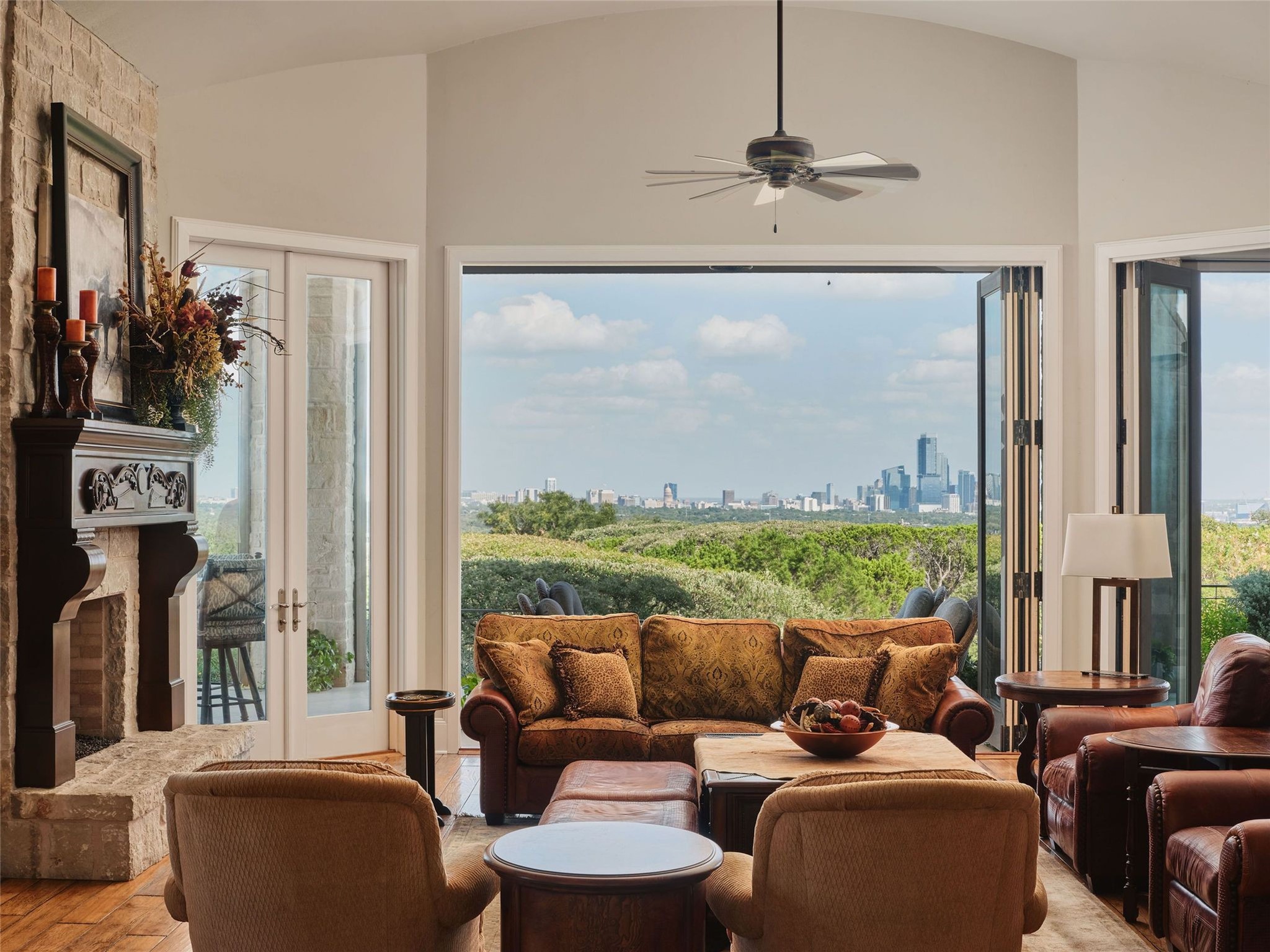 1415 Mt Larson Road Austin, TX 78746 - Photo 12 of 40 Gallery Image 12