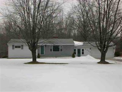 2208 West Thompson Road Fenton, MI 48430 - Photo 1 of 1 20248136.JPG