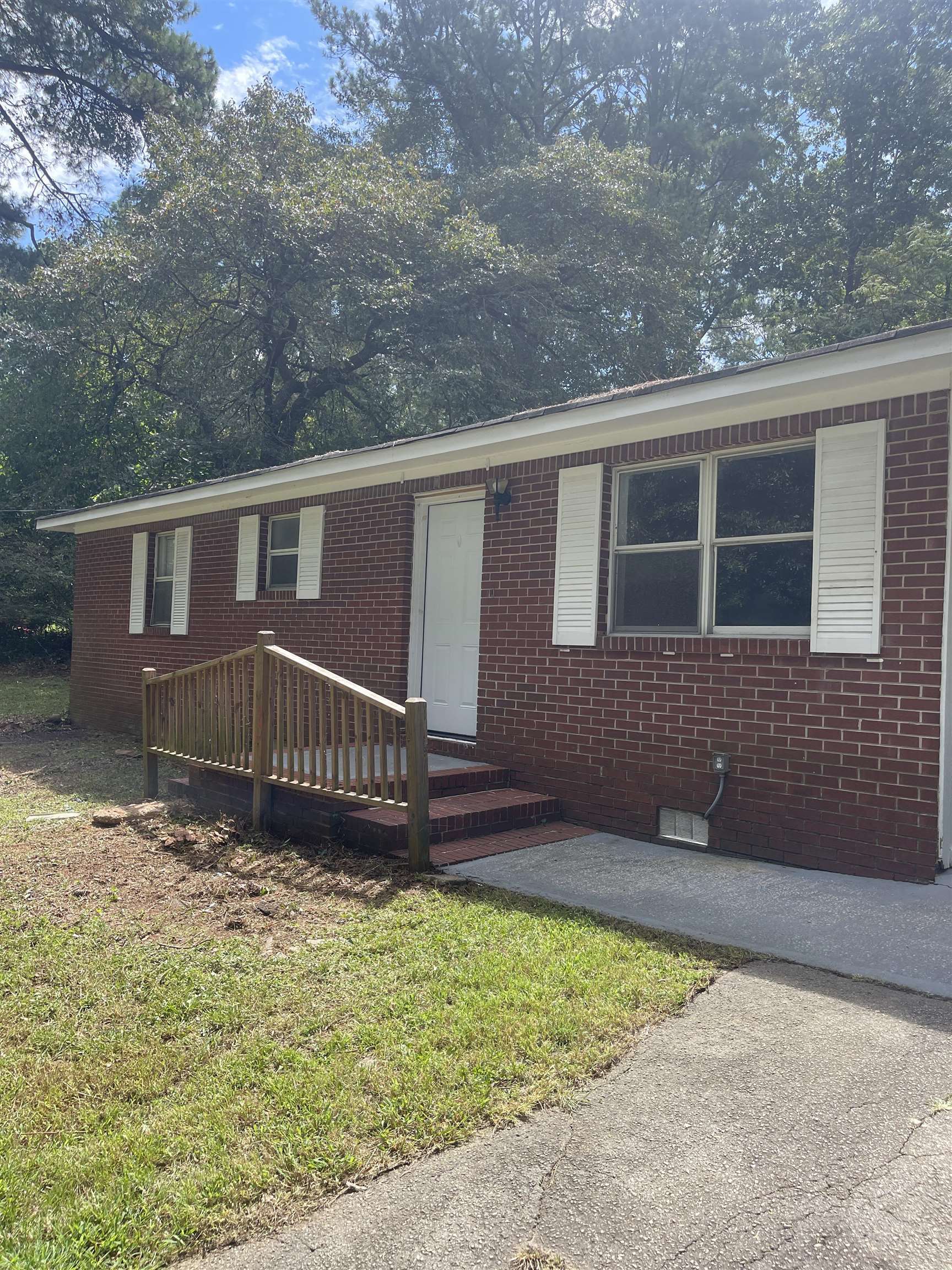 44 Armstead Drive Stockbridge, GA 30281 - Photo 3 of 20 front view of a house