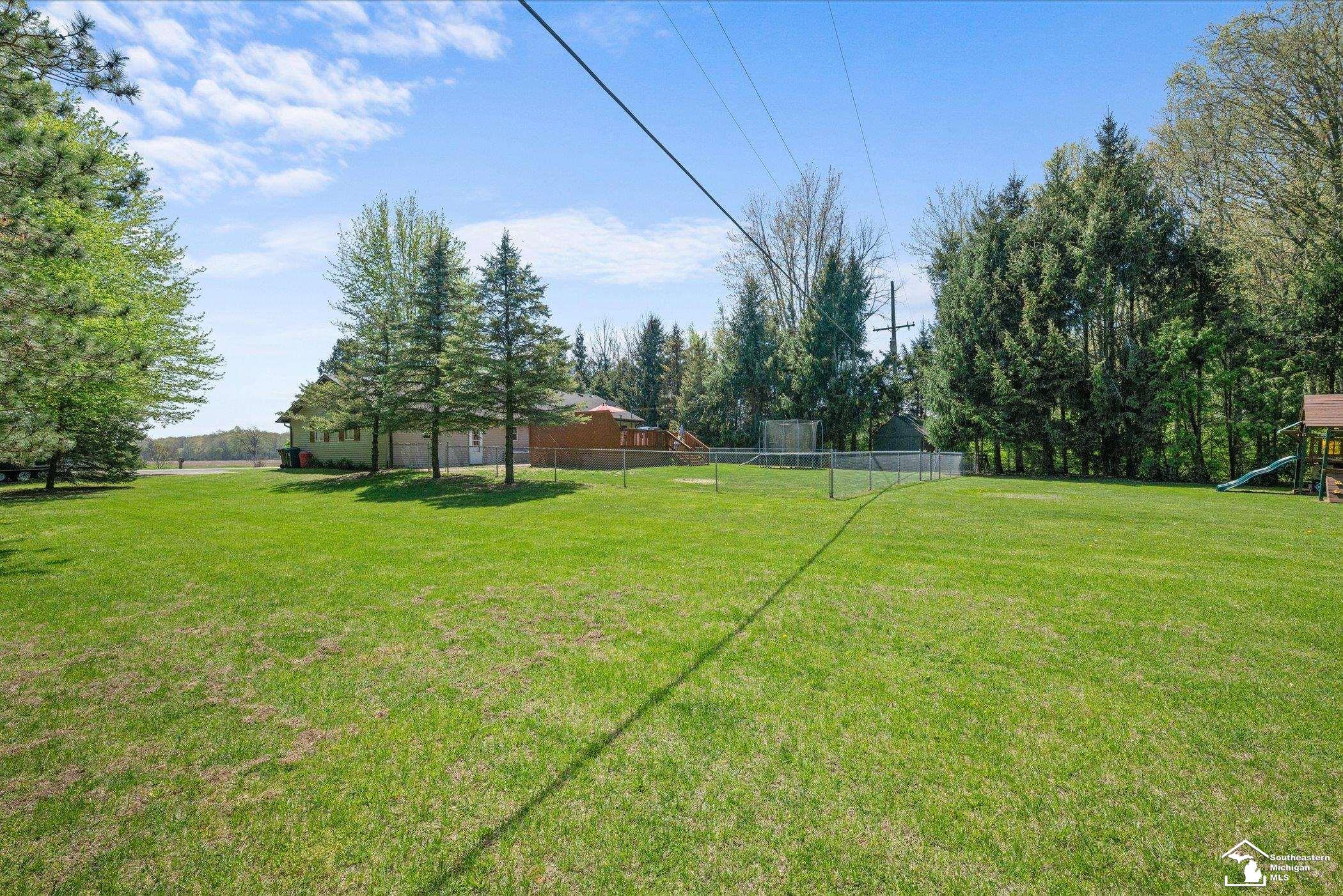 14340 Dixon Road Dundee, MI 48131 - Photo 32 of 53 50173252-90b3ba94-8ada-41ea-a176-e822308e02dc.JPG