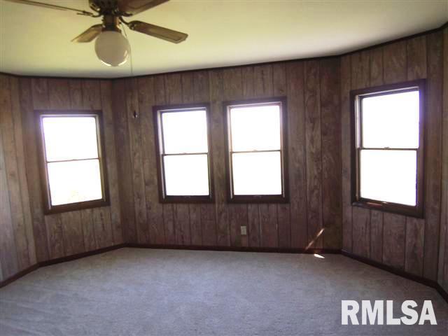 4641 135th Street Clinton, IA 52732 - Photo 9 of 24 Gallery Image 9