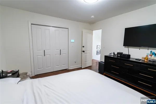 $799,900 | 246 Stirling Avenue, Orange, NJ 07050