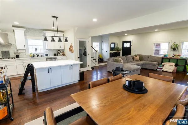 $799,900 | 246 Stirling Avenue, Orange, NJ 07050