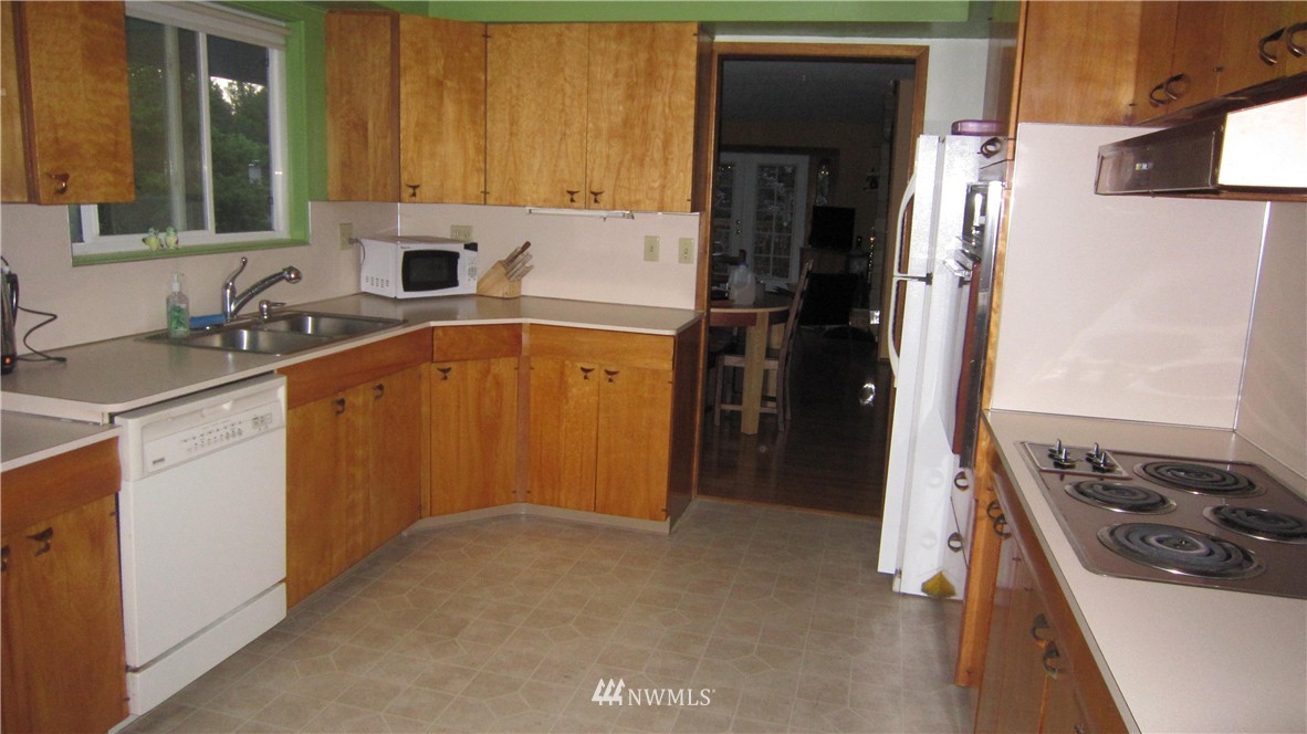 2981 Laurel Road Longview, WA 98632 - Photo 12 of 16 Gallery Image 12