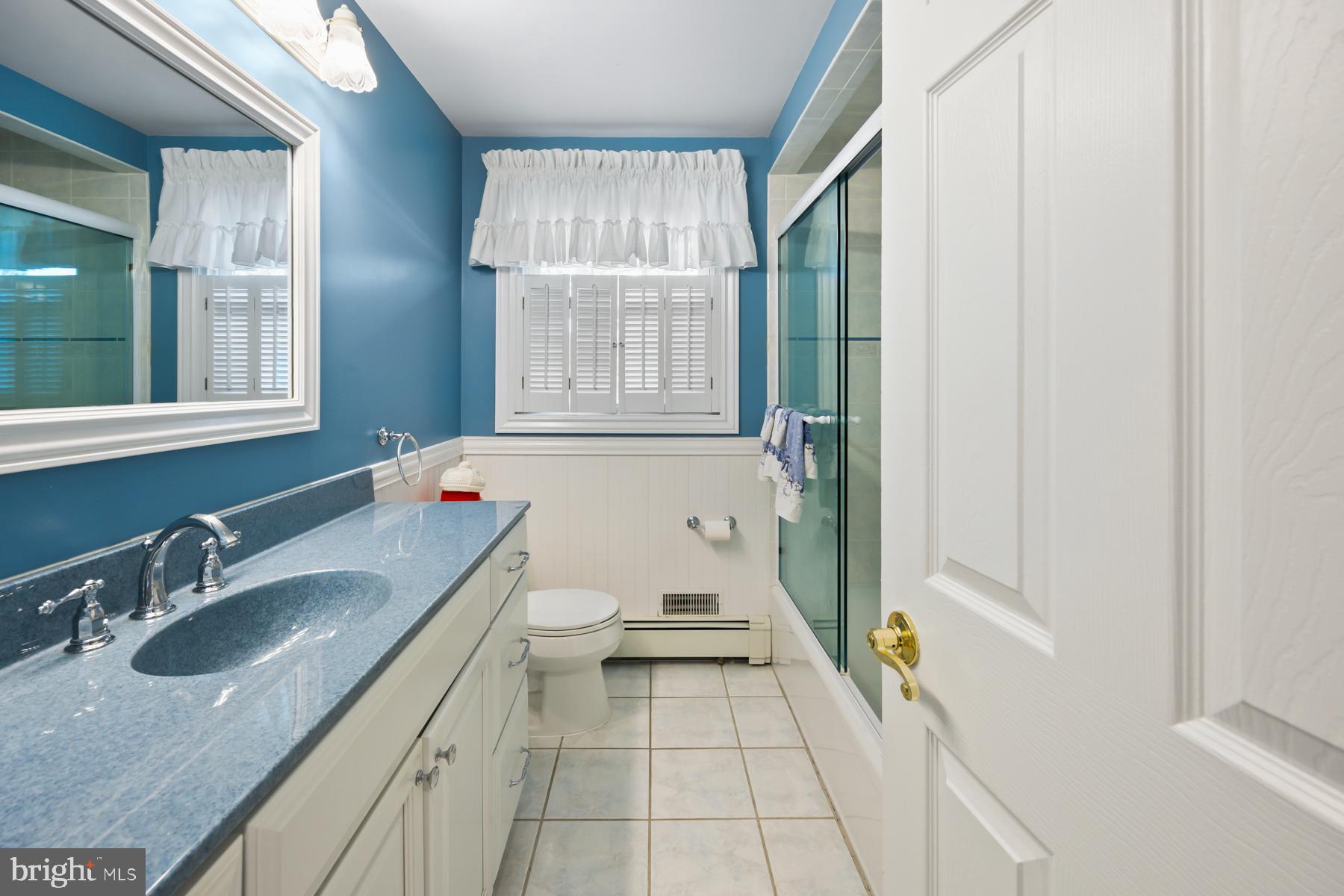112 Hempstead Road Hamilton, NJ 08610 - Photo 20 of 40 Bathroom