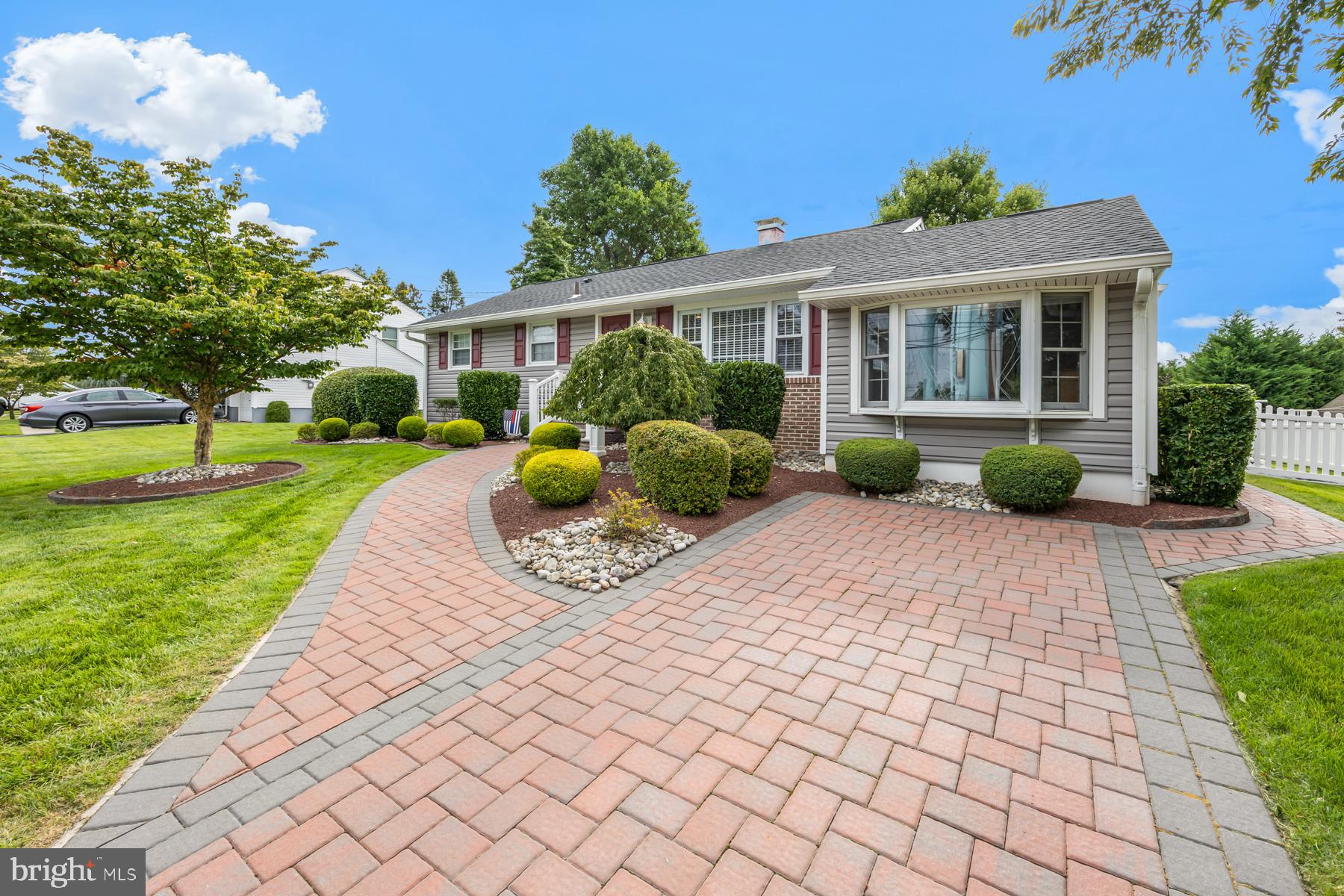 112 Hempstead Road Hamilton, NJ 08610 - Photo 2 of 40 Driveway