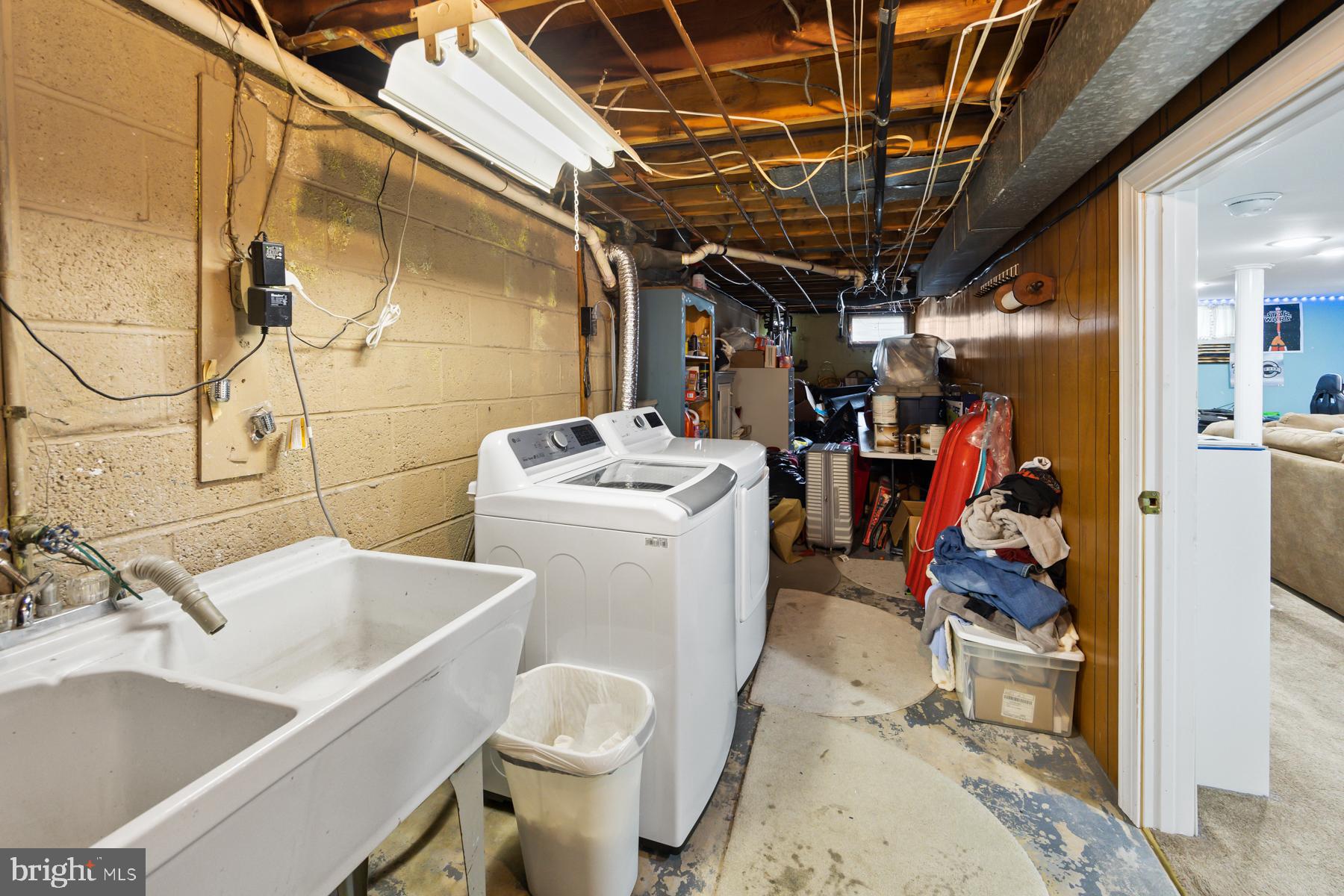 112 Hempstead Road Hamilton, NJ 08610 - Photo 34 of 40 Laundry Room