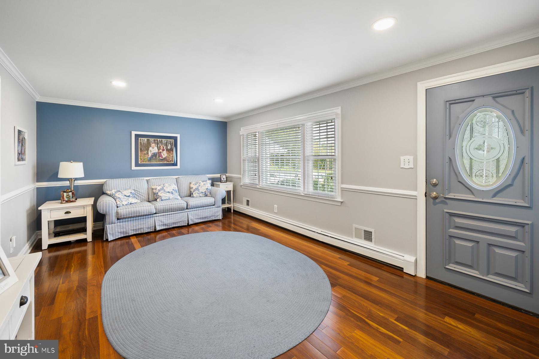 112 Hempstead Road Hamilton, NJ 08610 - Photo 5 of 40 Living Room