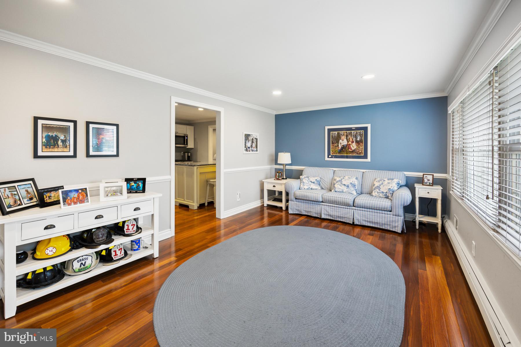 112 Hempstead Road Hamilton, NJ 08610 - Photo 6 of 40 Living Room