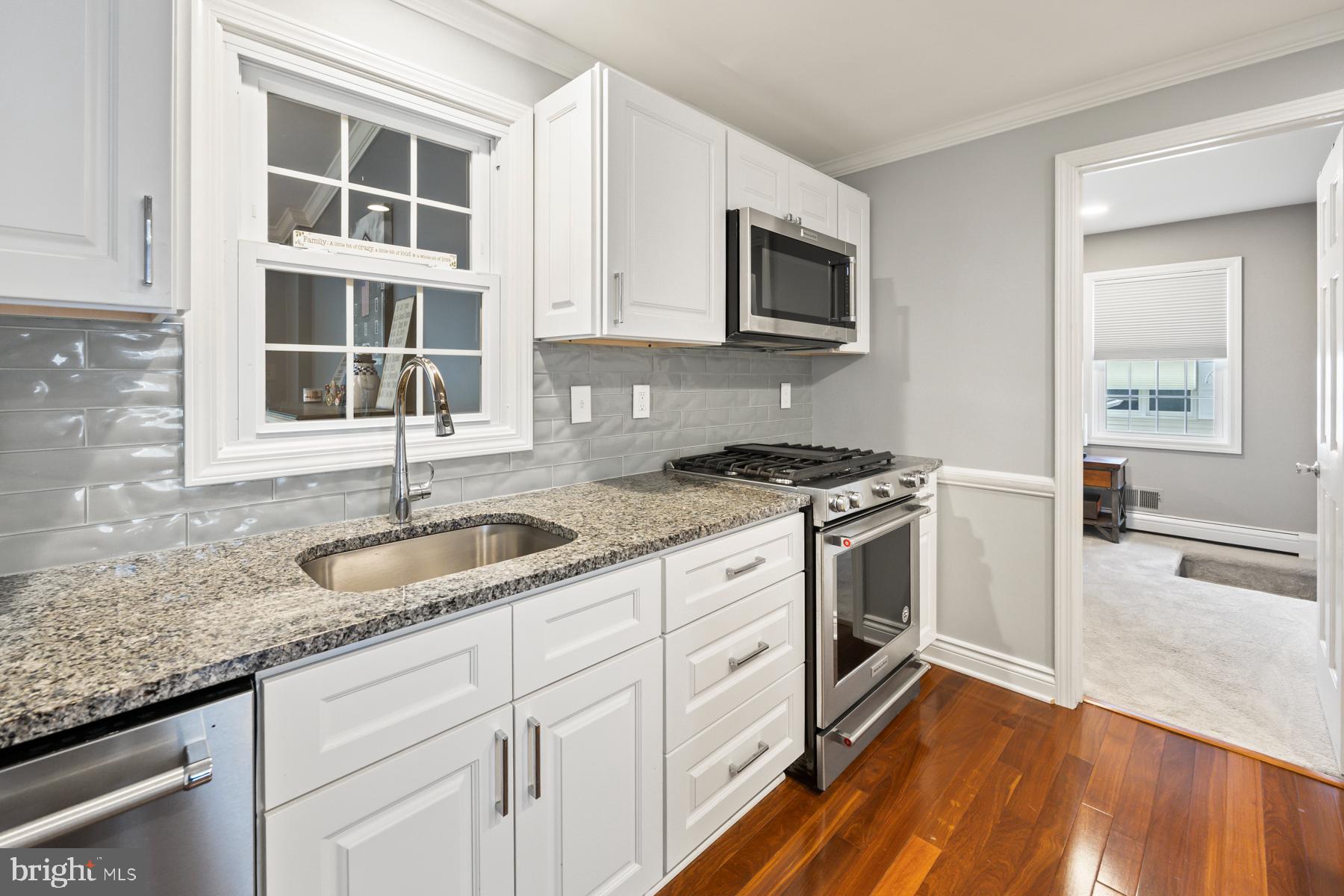 112 Hempstead Road Hamilton, NJ 08610 - Photo 10 of 40 Kitchen
