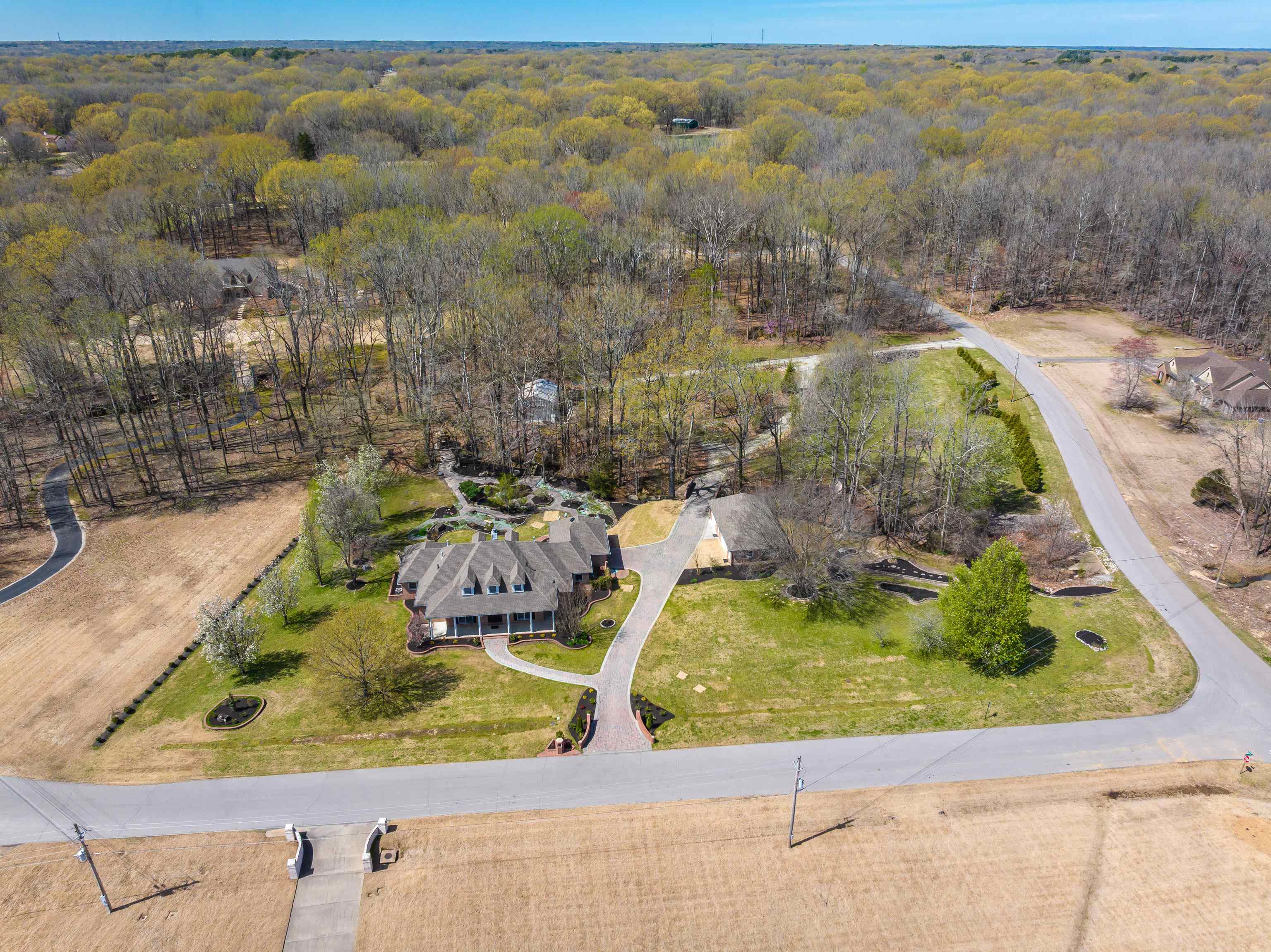 645 Hickory Lake Road Eads, TN 38028 - Photo 1 of 40 Gallery Image 1