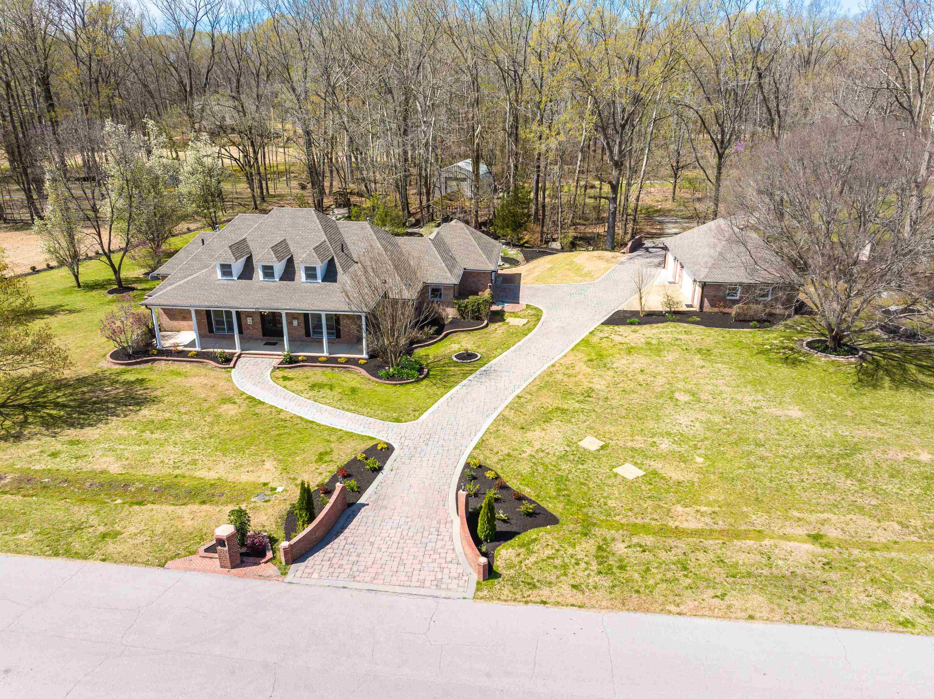 645 Hickory Lake Road Eads, TN 38028 - Photo 2 of 40 Gallery Image 2