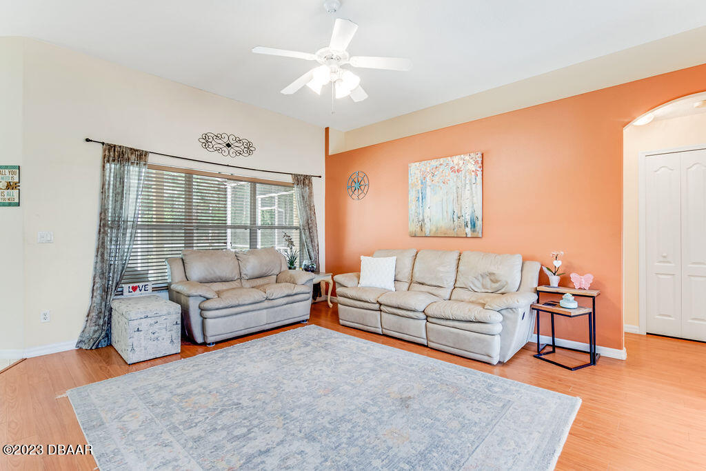 50 Ormond Green Boulevard Ormond Beach, FL 32174 - Photo 11 of 28 Family Room