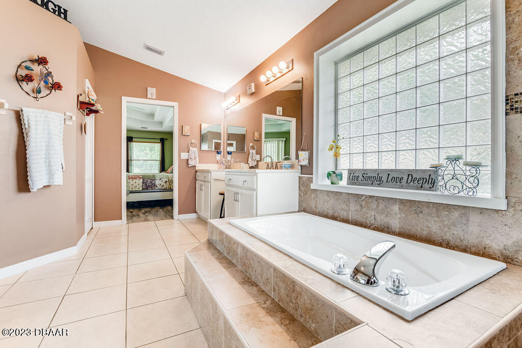 50 Ormond Green Boulevard Ormond Beach, FL 32174 - Photo 18 of 28 D85_4917_HDR