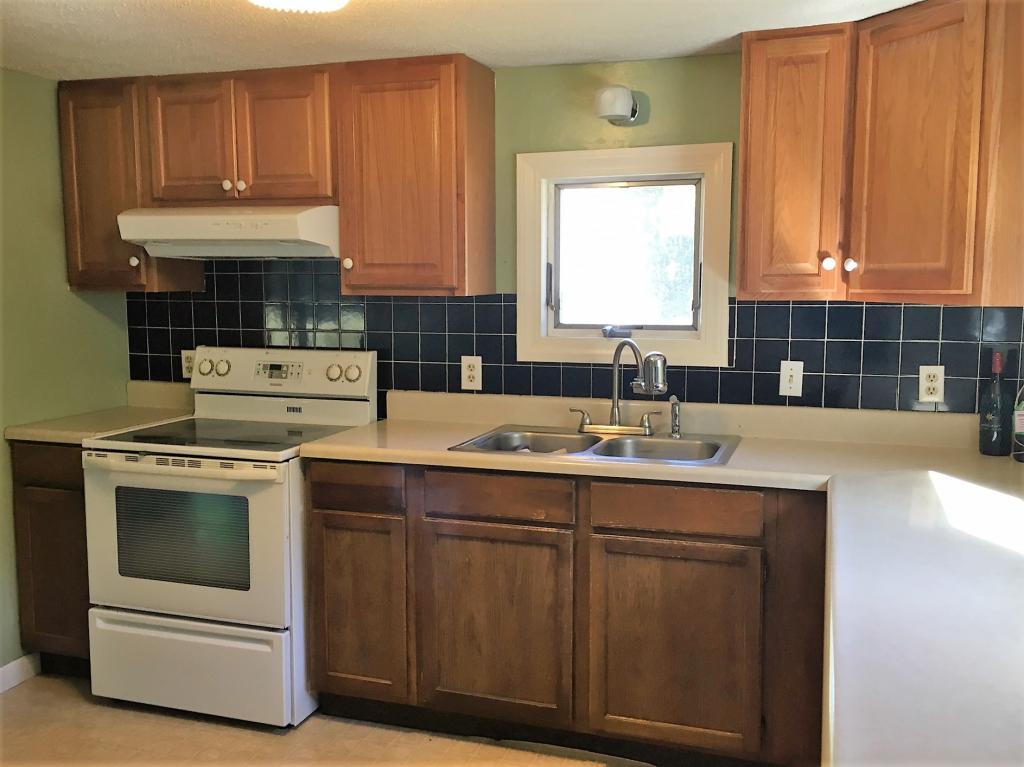 103 River Road Weare, NH 03281 - Photo 3 of 21