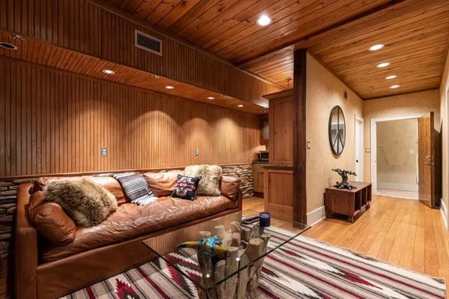 $13,000 | 4421 Paradise Circle Southeast, Vinings, GA 30339