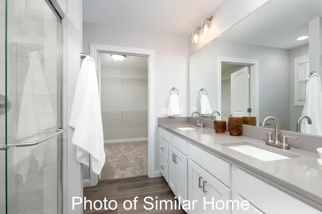 $399,900 | 3918 Orchard Drive, Bettendorf, IA 52722