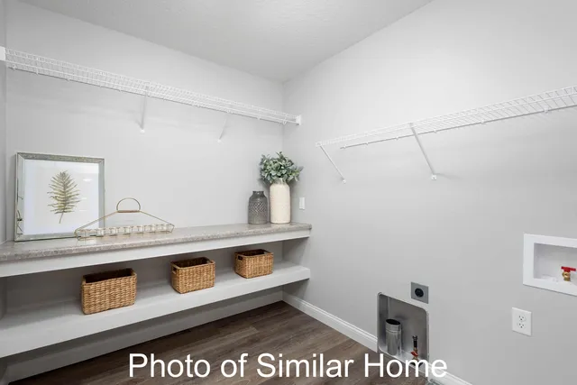 $399,900 | 3918 Orchard Drive, Bettendorf, IA 52722