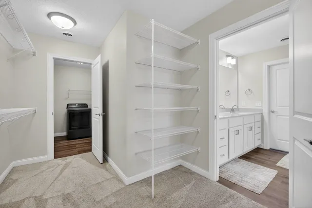 $399,900 | 3918 Orchard Drive, Bettendorf, IA 52722