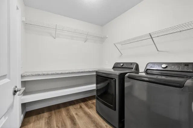 $399,900 | 3918 Orchard Drive, Bettendorf, IA 52722