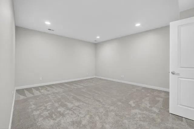 $399,900 | 3918 Orchard Drive, Bettendorf, IA 52722