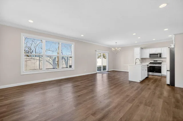 $399,900 | 3918 Orchard Drive, Bettendorf, IA 52722