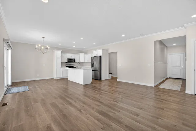 $399,900 | 3918 Orchard Drive, Bettendorf, IA 52722