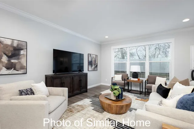 $399,900 | 3918 Orchard Drive, Bettendorf, IA 52722