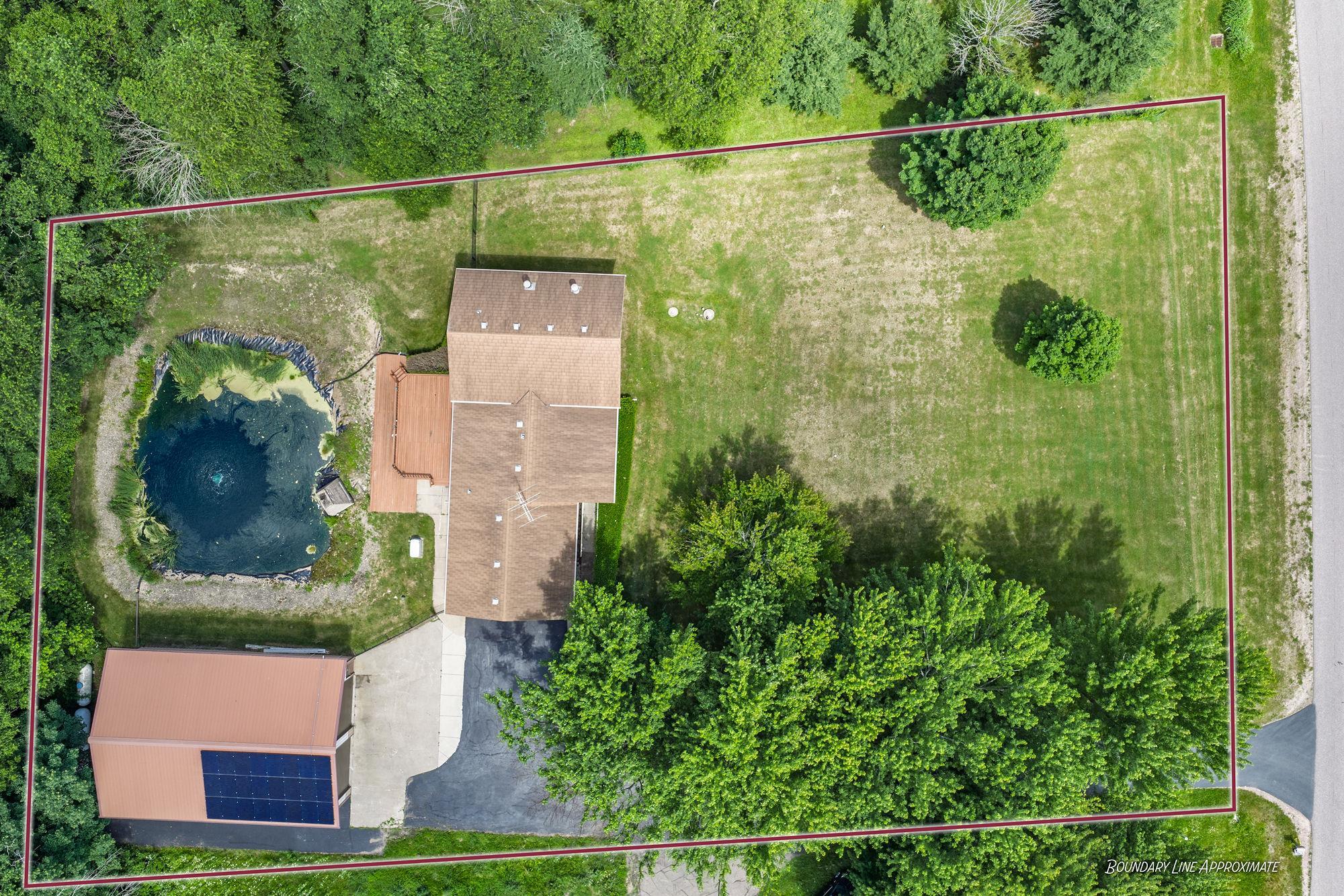 S6041 Oak Court Baraboo, WI 53913 - Photo 3 of 69