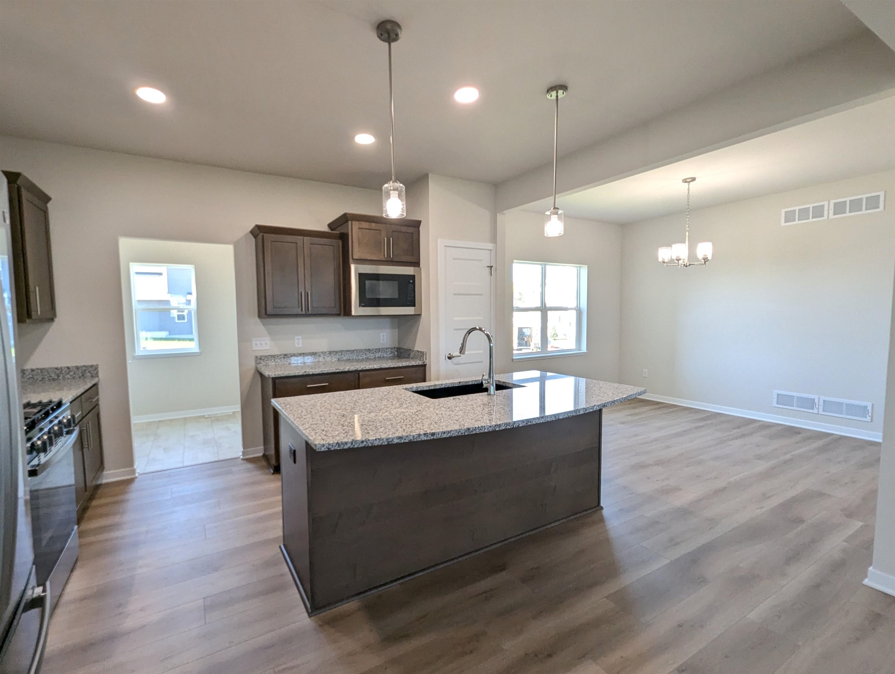 6631 Junco Drive Middleton, WI 53562 - Photo 35 of 82