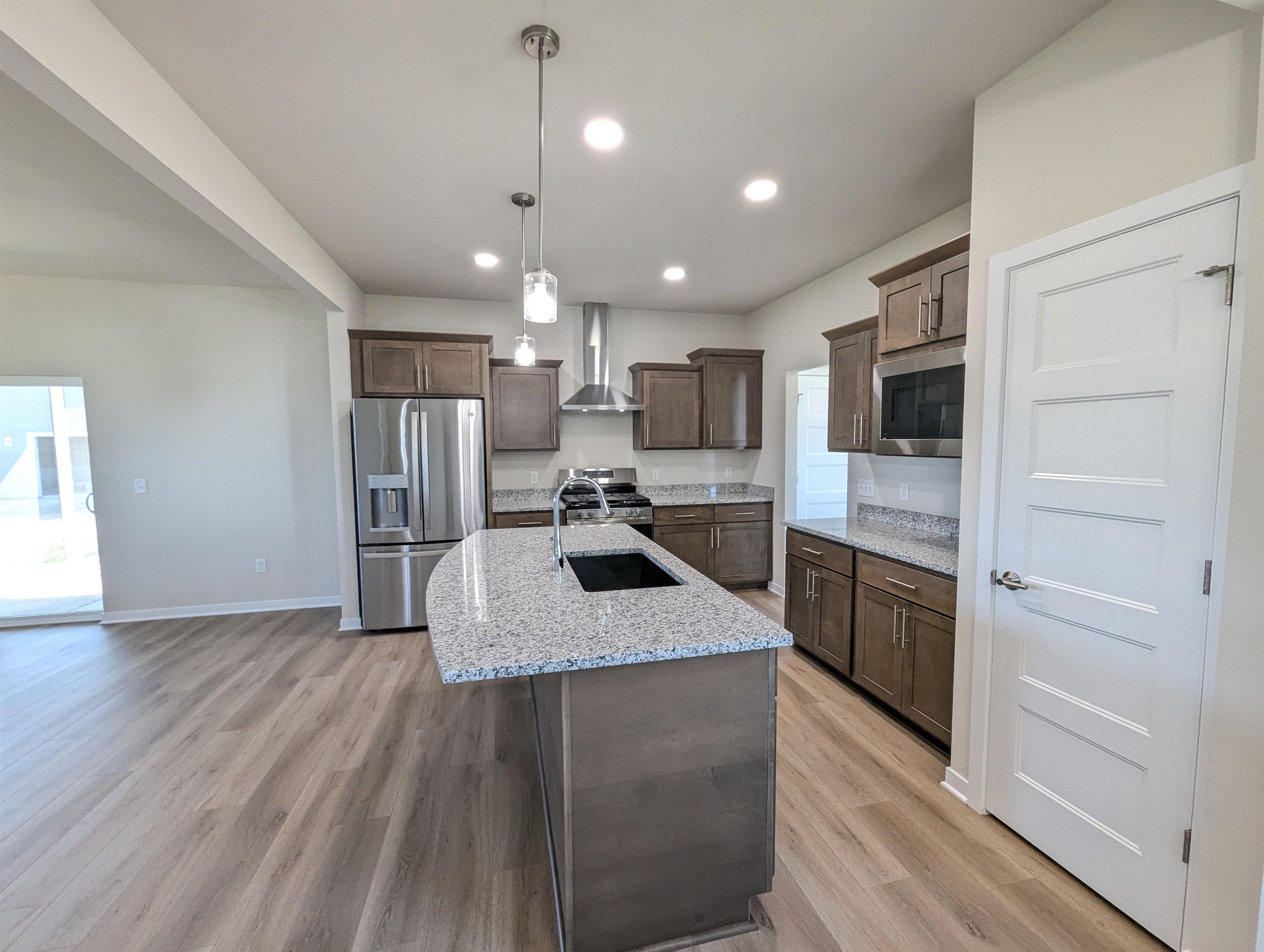 6631 Junco Drive Middleton, WI 53562 - Photo 9 of 82