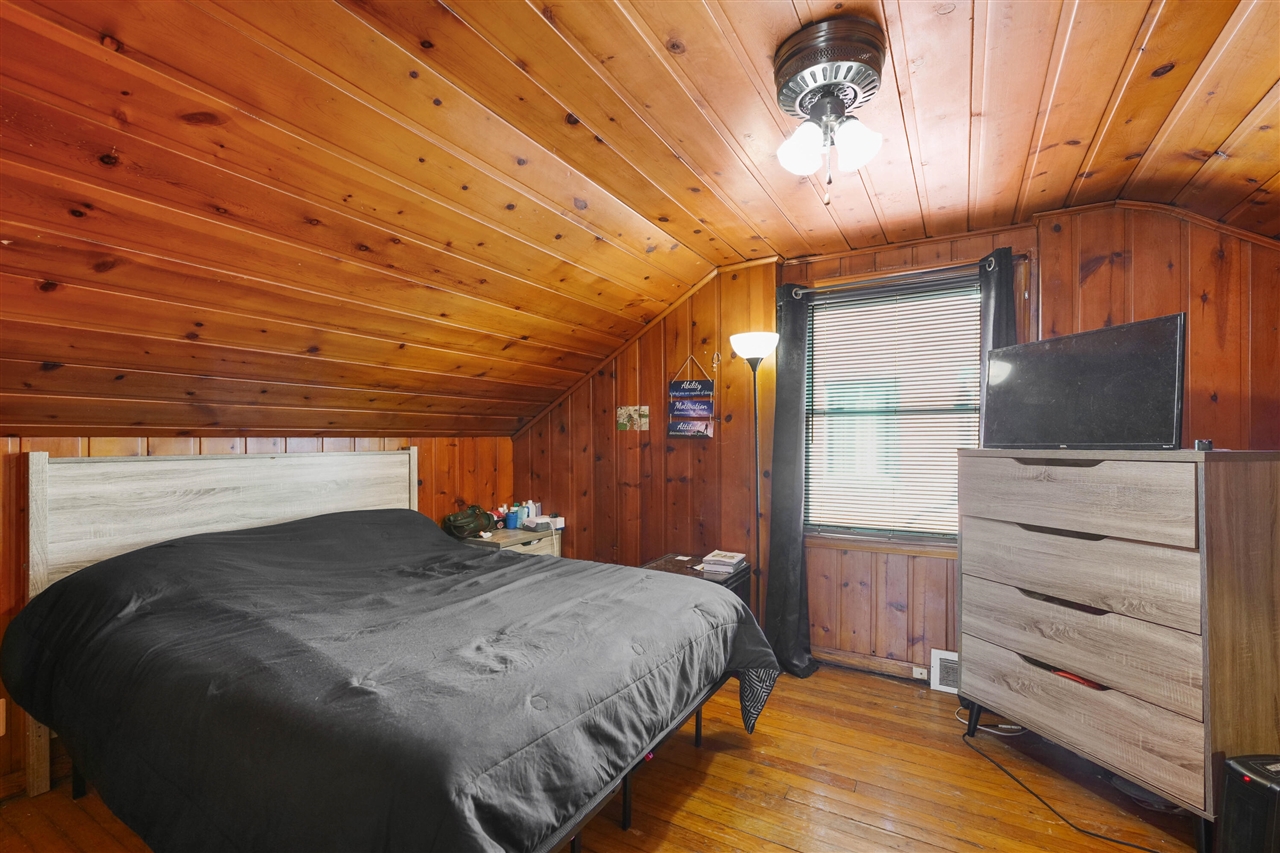 12261 Lansdowne Street Detroit, MI 48224 - Photo 9 of 22