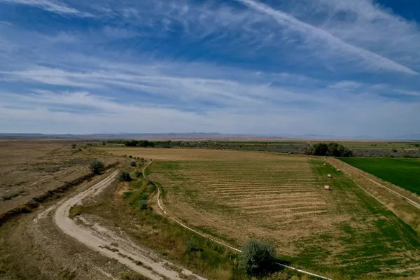 $400,000 | 32 Emblem Wy, Powell, WY 82435