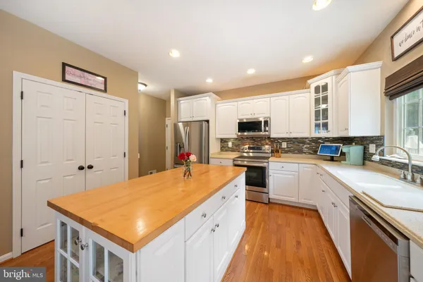 $645,000 | 18747 Vernon Court, Drayden, MD 20630