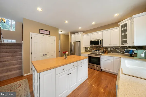 $645,000 | 18747 Vernon Court, Drayden, MD 20630