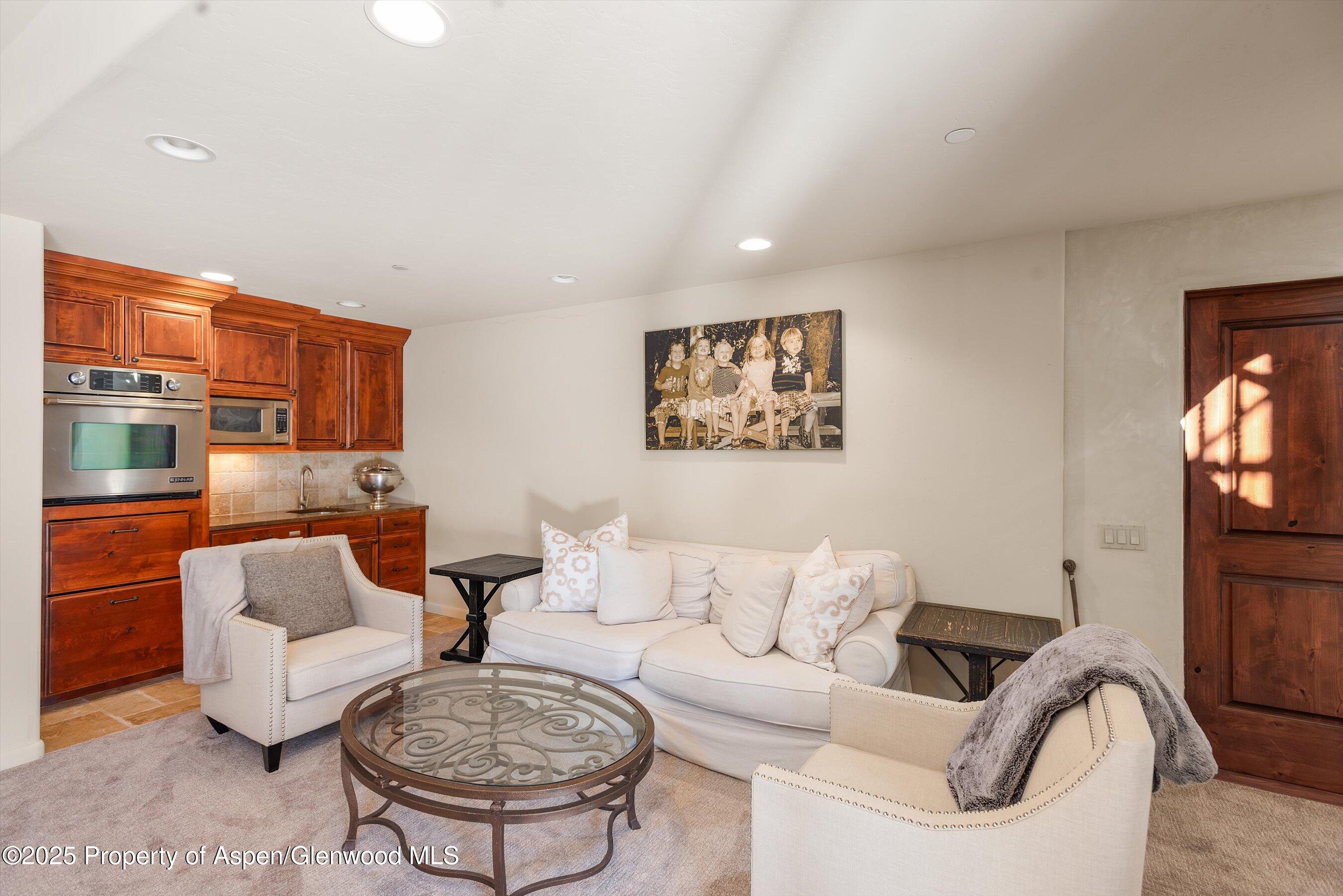 202 Ridge Road Basalt, CO 81621 - Photo 42 of 74 Family room