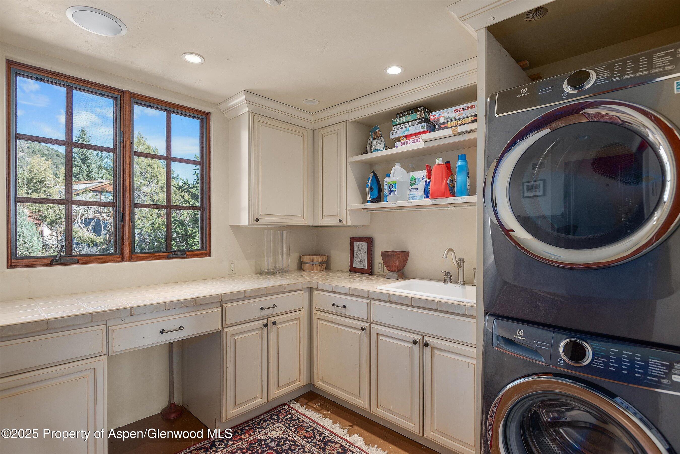 202 Ridge Road Basalt, CO 81621 - Photo 57 of 74 Laundry room