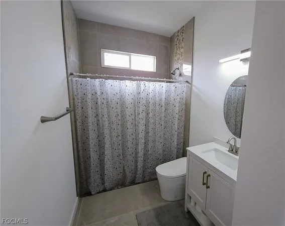 $2,200 | 2116 Northeast 22nd Avenue, Cape Coral, FL 33909