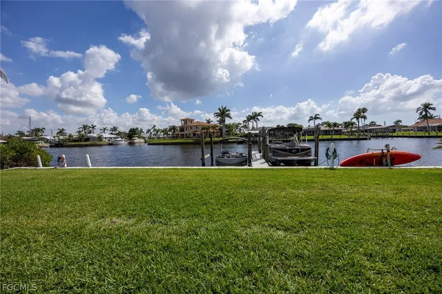$1,875 | 316 Tudor Drive, Unit 12, Cape Coral, FL 33904