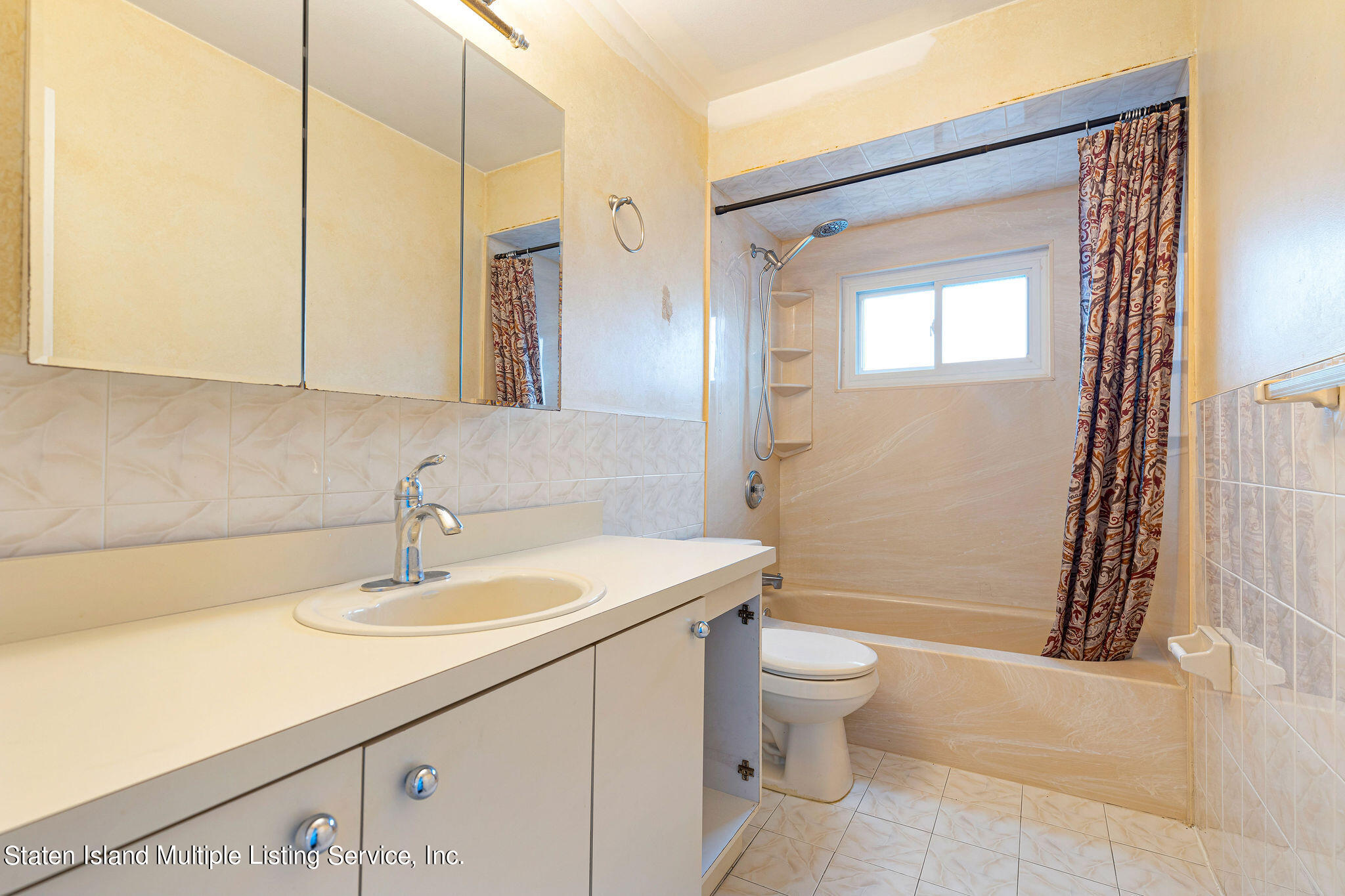 65 Courtney Loop Staten Island, NY 10305 - Photo 26 of 48 65CourtneyLoop-24