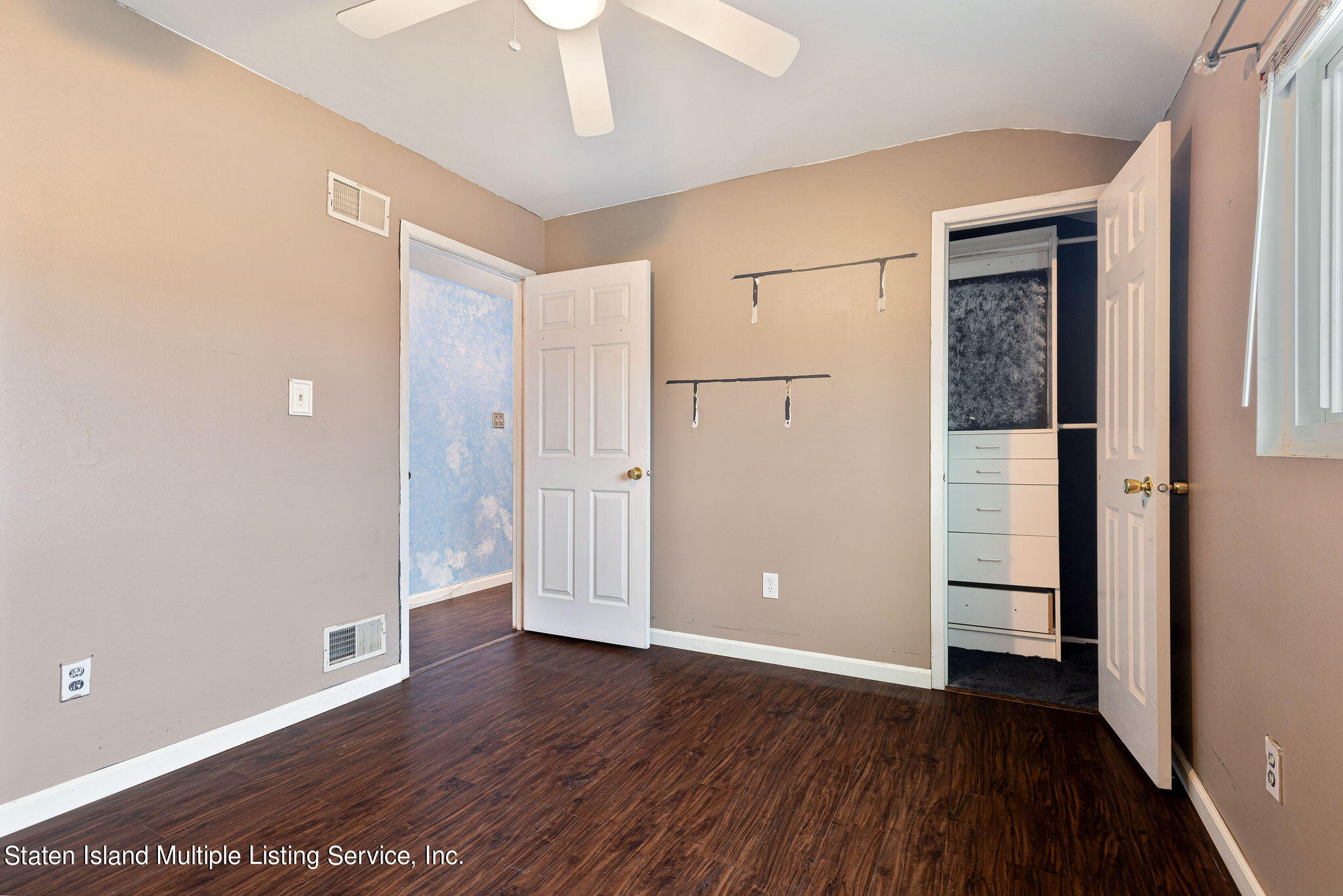 65 Courtney Loop Staten Island, NY 10305 - Photo 31 of 48 65CourtneyLoop-29