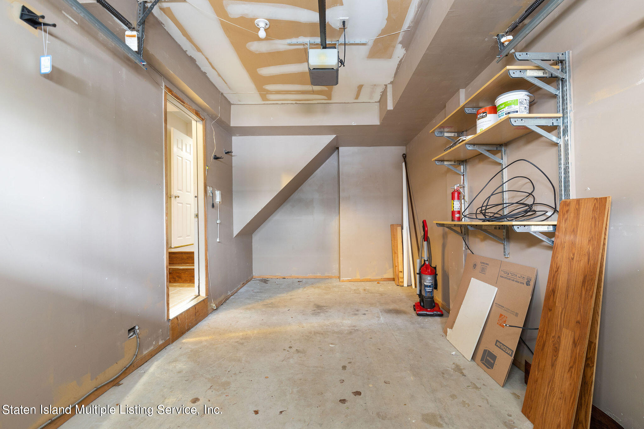 65 Courtney Loop Staten Island, NY 10305 - Photo 37 of 48 65CourtneyLoop-35