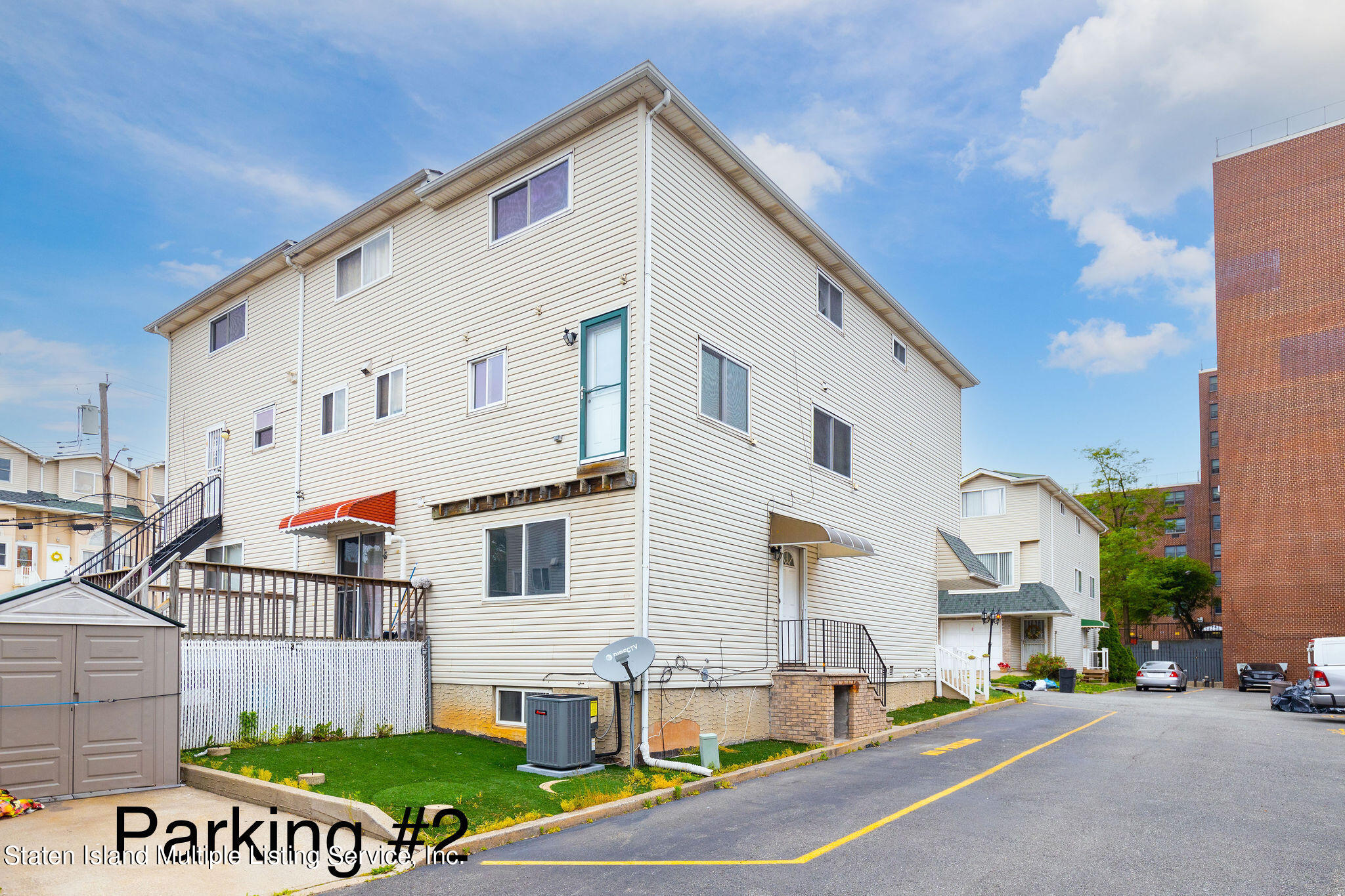 65 Courtney Loop Staten Island, NY 10305 - Photo 4 of 48 IMG-8593