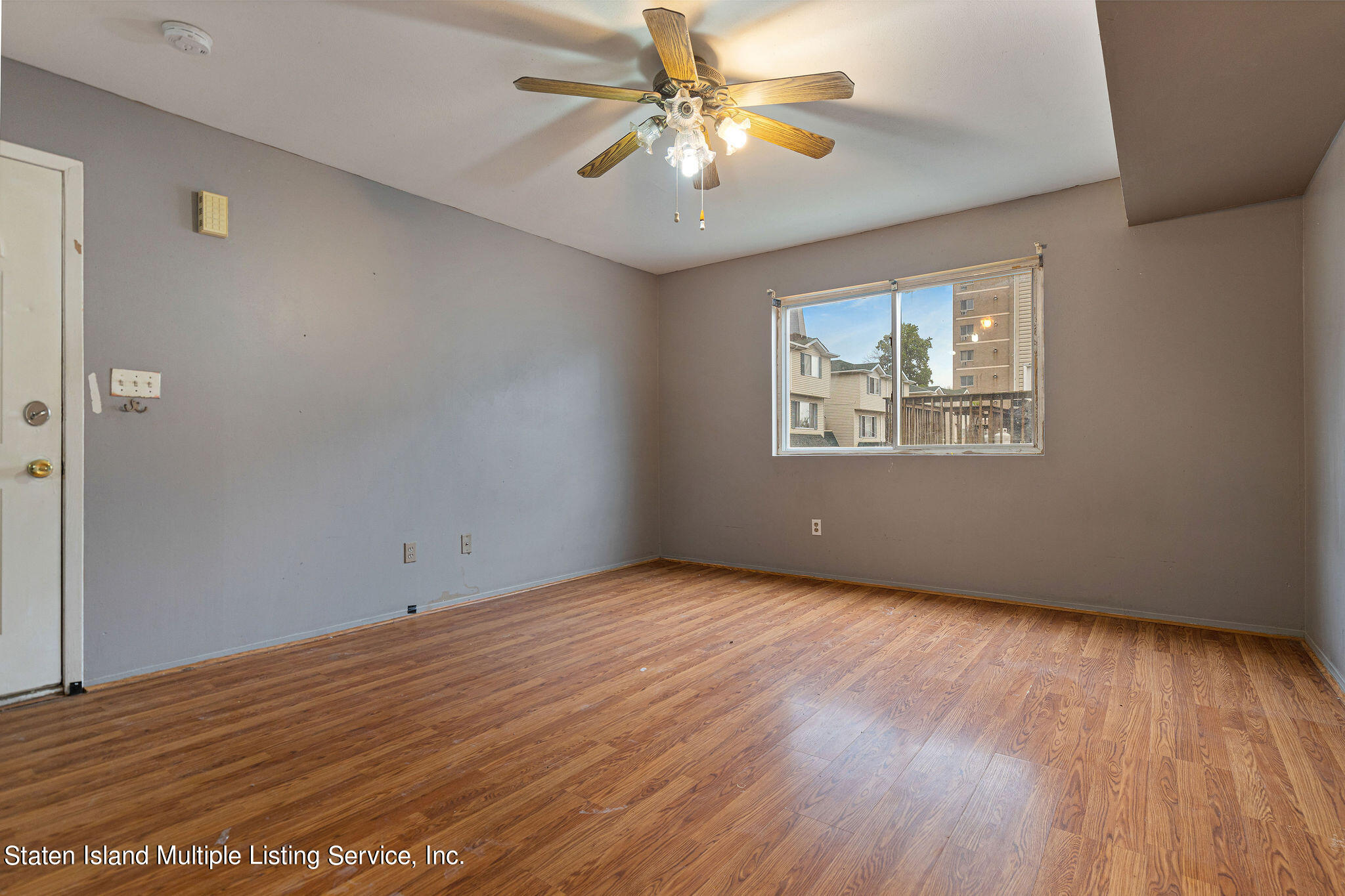 65 Courtney Loop Staten Island, NY 10305 - Photo 41 of 48 65CourtneyLoop-39