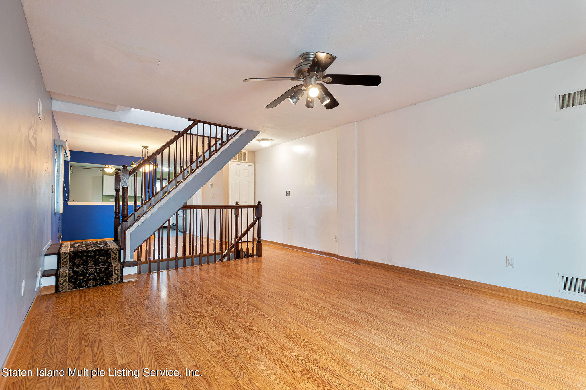 65 Courtney Loop Staten Island, NY 10305 - Photo 9 of 48 65CourtneyLoop-07