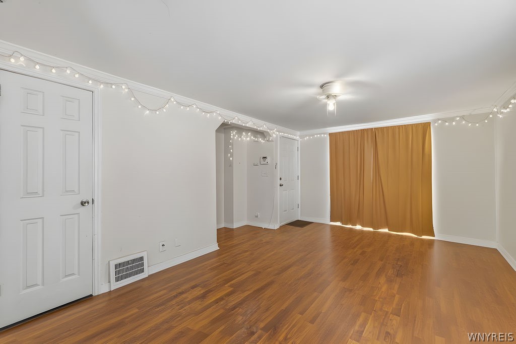 955 Beach Road Cheektowaga, NY 14225 - Photo 17 of 27