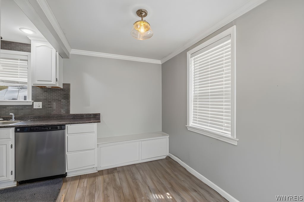 955 Beach Road Cheektowaga, NY 14225 - Photo 9 of 27