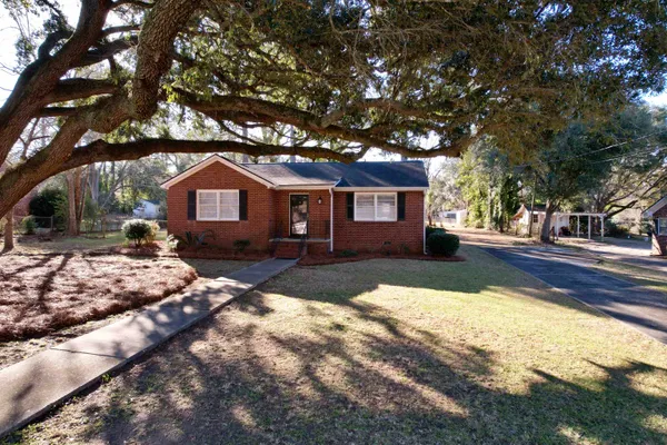 $186,500 | 517 County Rd S-45-104, Kingstree, SC 29556