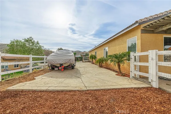 $1,295,000 | 33442 Desert Road, Acton, CA 93510
