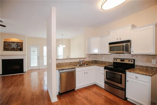 $2,300 | 3801 Thayer Trace, Duluth, GA 30096